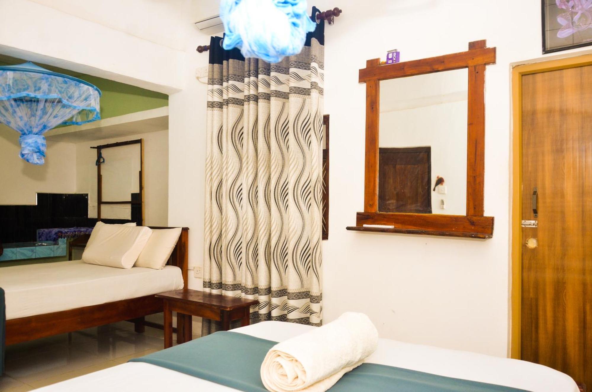 Triangle Home Stay Dambulla Buitenkant foto