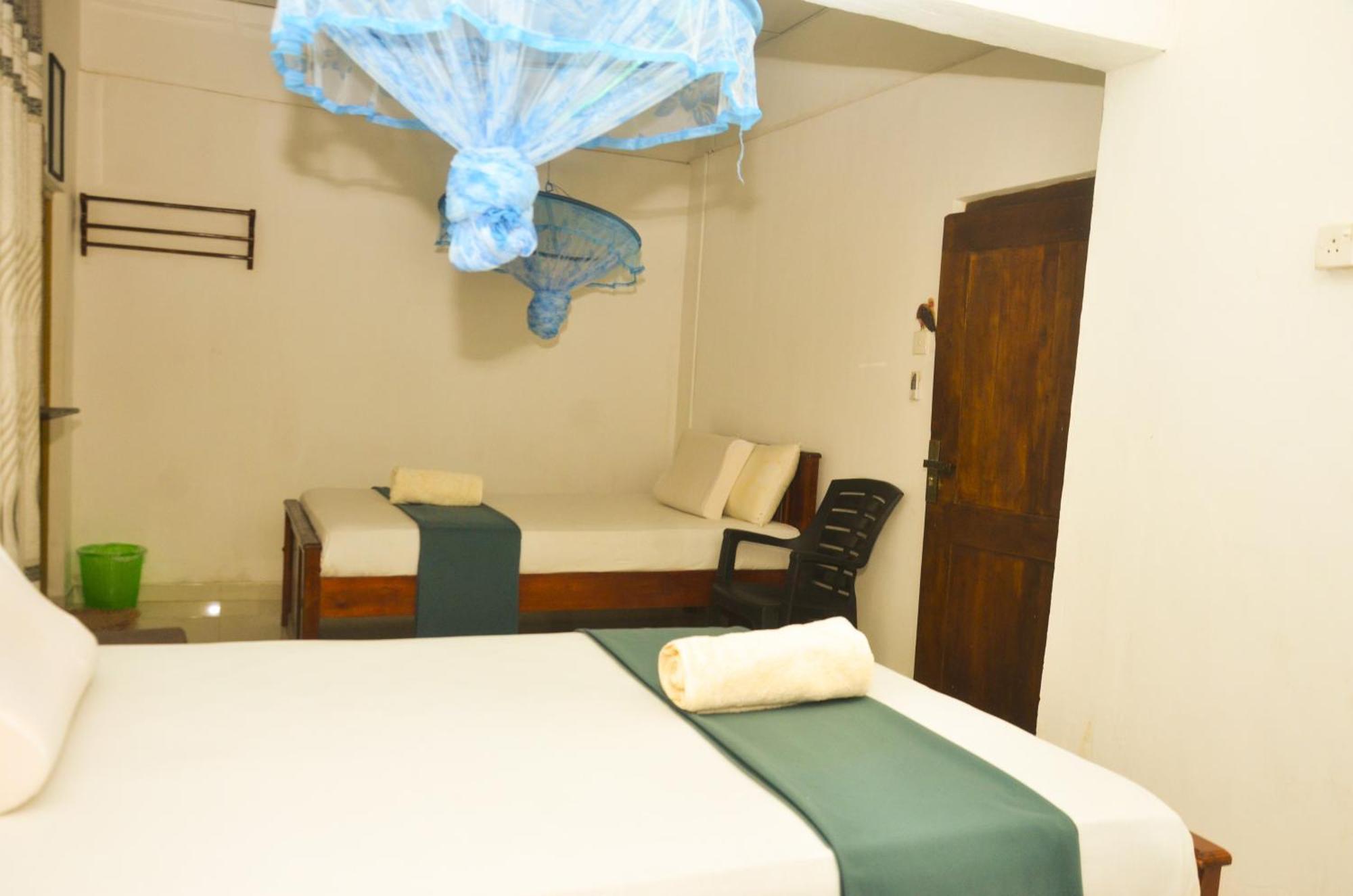 Triangle Home Stay Dambulla Buitenkant foto
